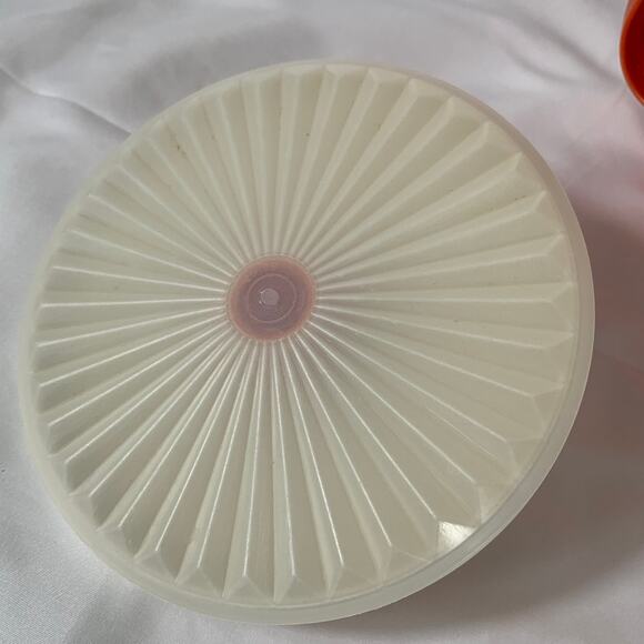 Tupperware Orange Drink Pitcher Vacuum Lid 1575-1 Vintage 1970s GREAT RETRO - Picture 4 of 11